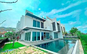 Oceanami Villas & Beach Club Long Hai At 1, 3, 4 Bedroom & 5, 6 Bedroom Beachfront Private Pool